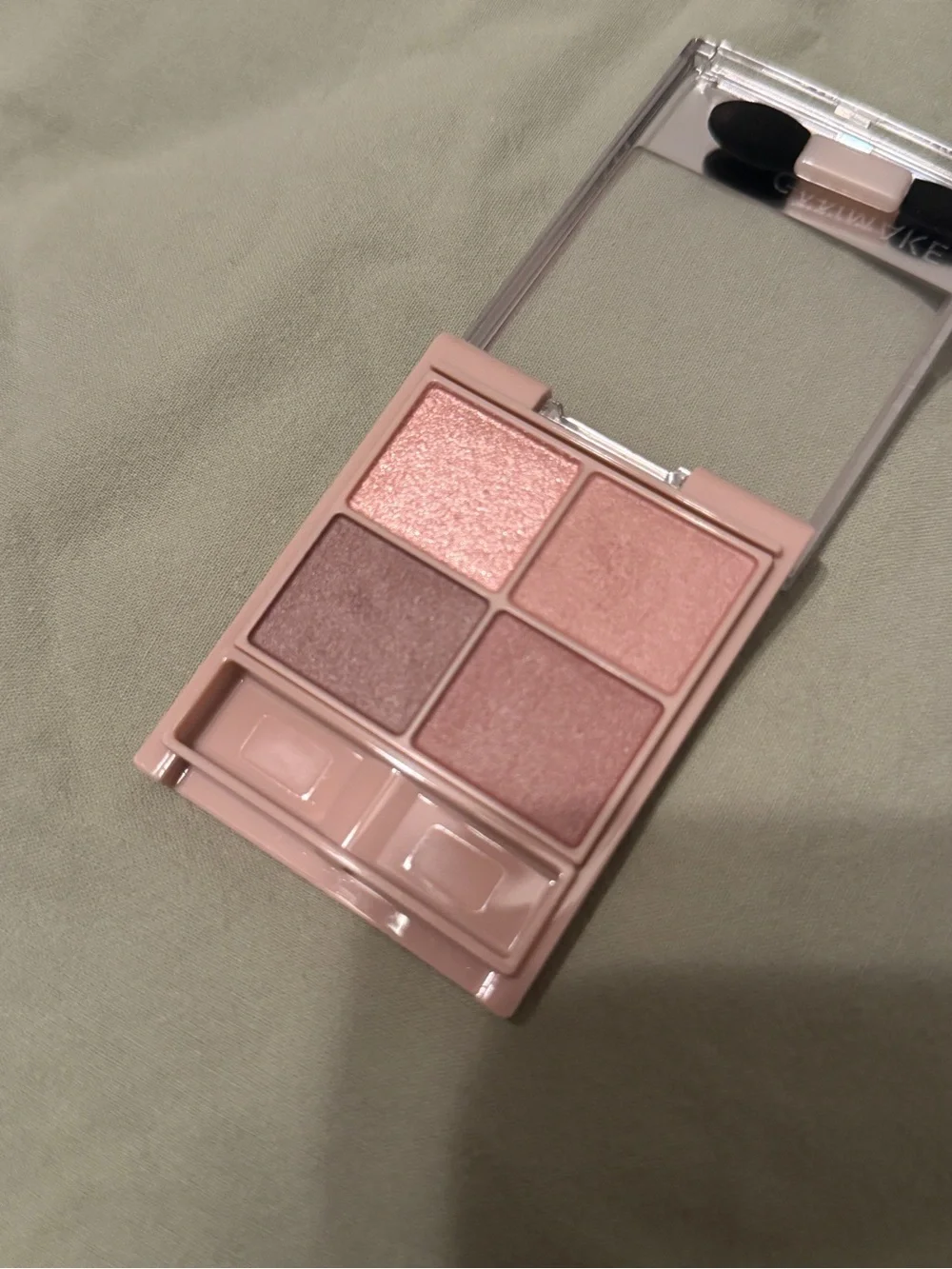 Canmake eyeshadow M06